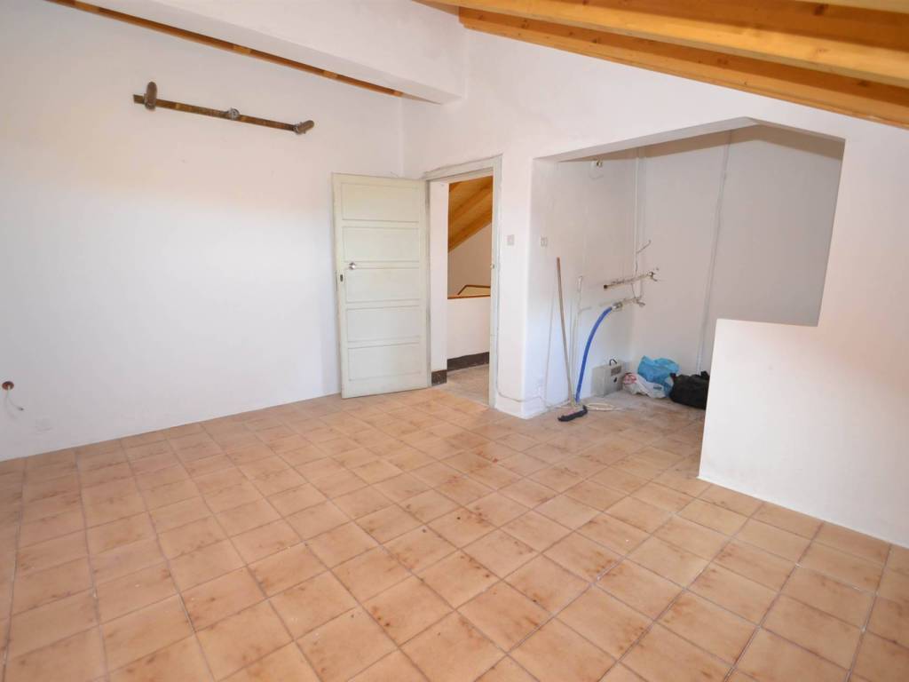 Appartamento a Rosignano marittimo in via V Veneto - Foto 5