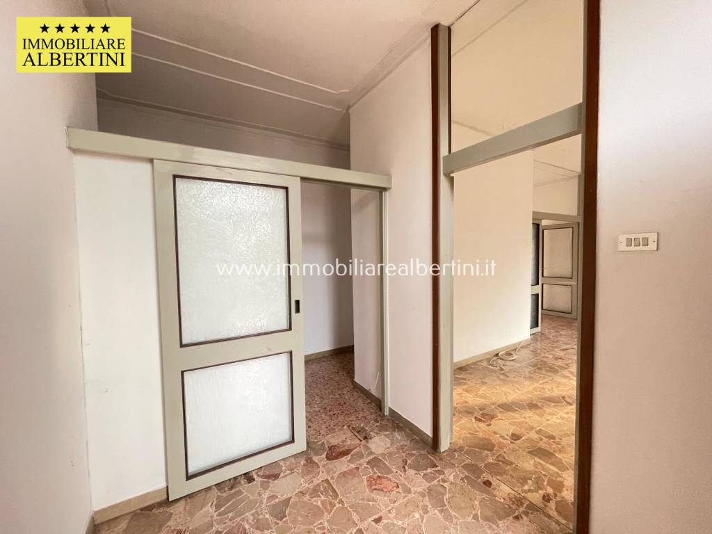Appartamento a Villafranca di verona in Via Dr. Franklin Vivenza, 14 - Foto 3