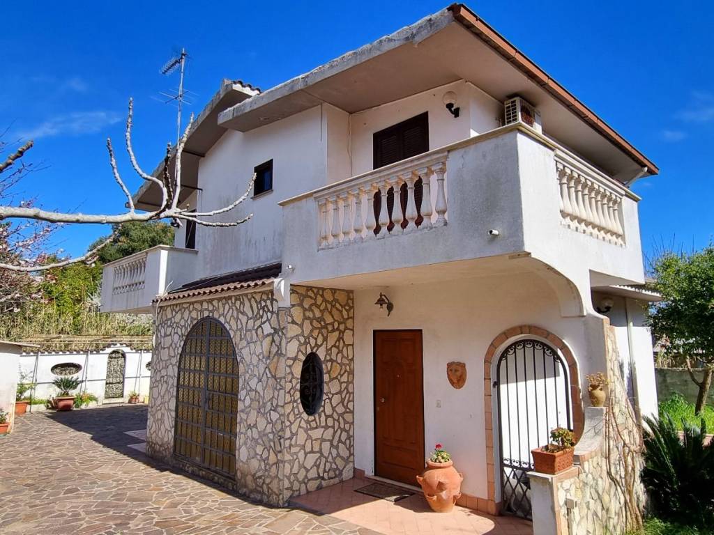 Villa a San felice circeo in Via Sabaudia - Foto 2