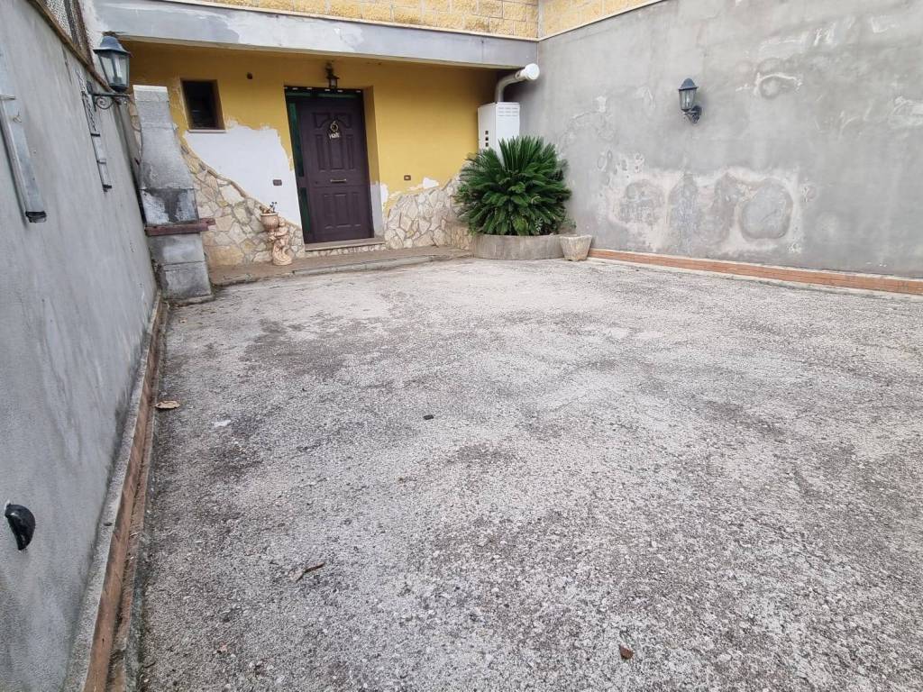 Rustico / casale a Cisterna di latina in Via di Porta Agrippina - Foto 4