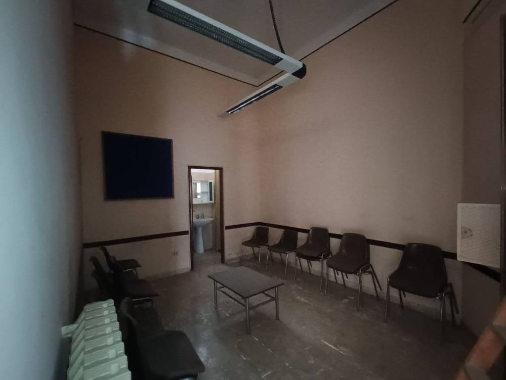 Immobile a Canosa di puglia in Piazza Martiri 23 Maggio - Foto 2