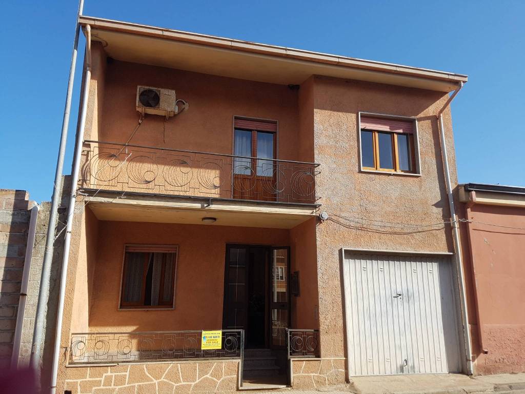 Casa indipendente a Suni in Via Roma - Foto 5