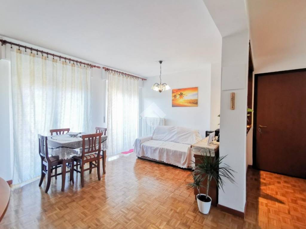 Appartamento a Induno olona in Via Vela - Foto 2