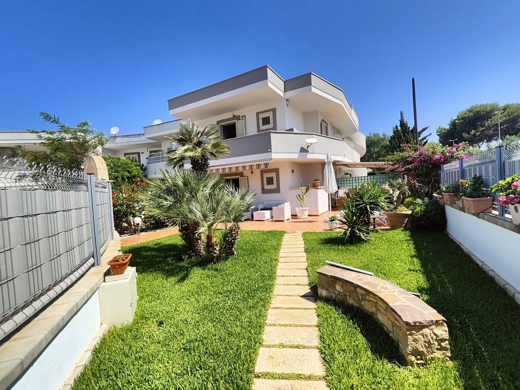 Villa a Ugento in Viale delle Rose (Borgo degli Oleandri), 1 - Foto 3