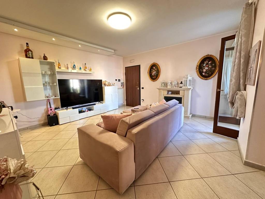Appartamento a Caserta in Via Galatina, 164 - Foto 2