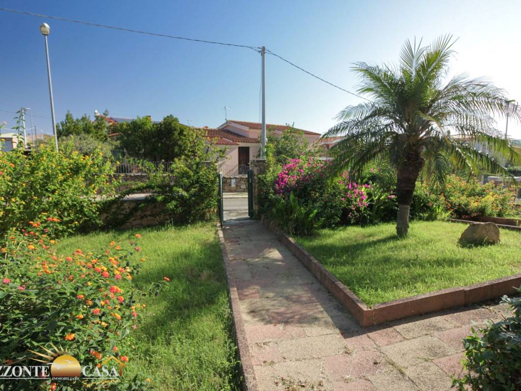 Appartamento a Budoni in Via Dora Baltea - Foto 4