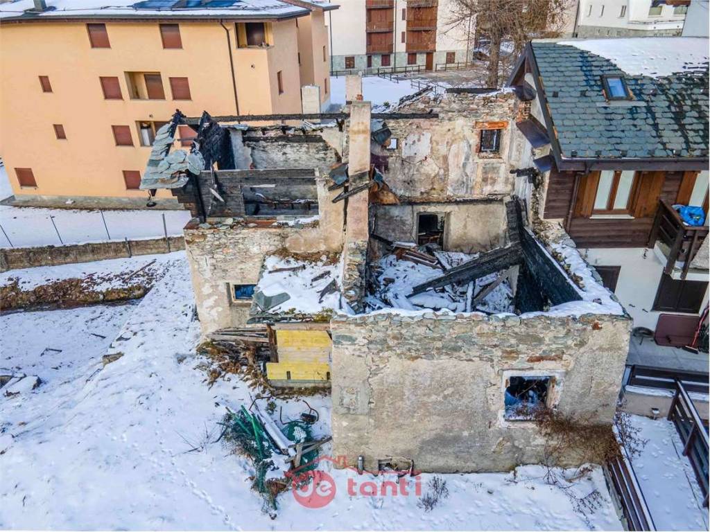 Casa indipendente a Madesimo in Via G. Carducci - Foto 5