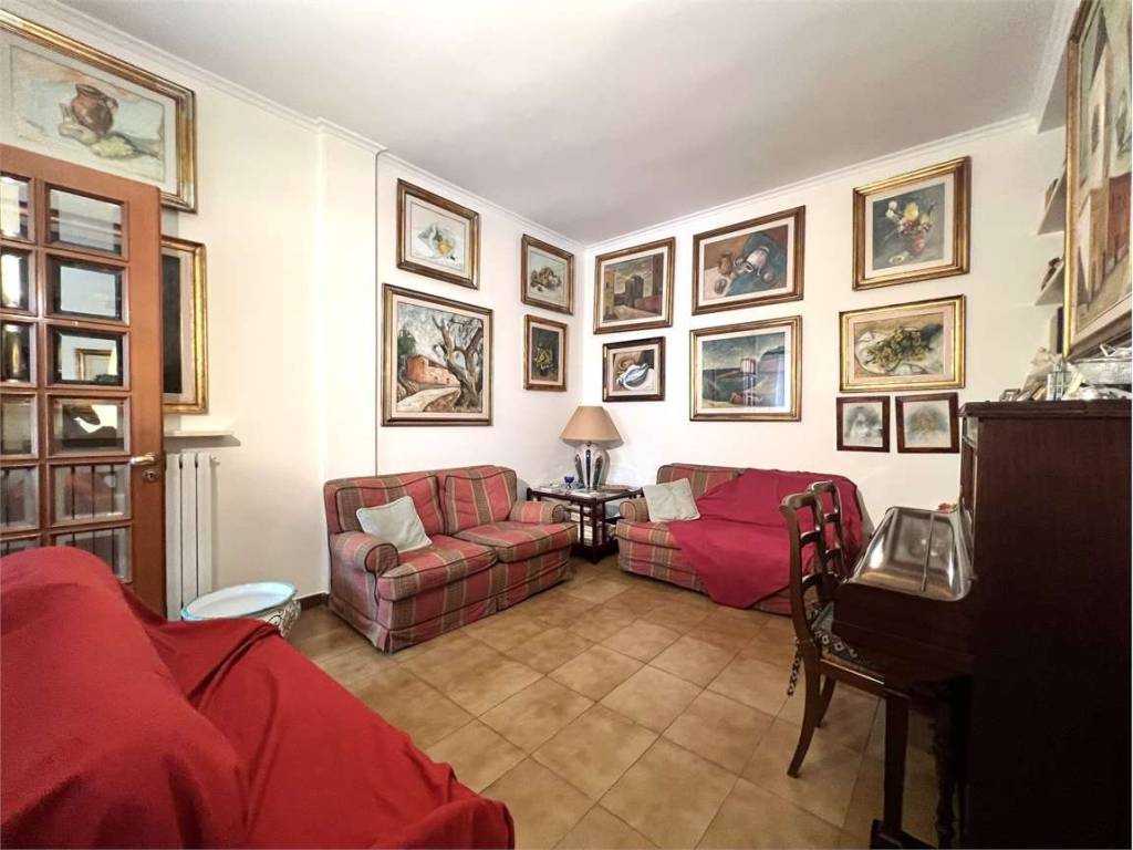 Casa indipendente a Andria in via Martiri di Piazza Fontana, 1-3 - Foto 4