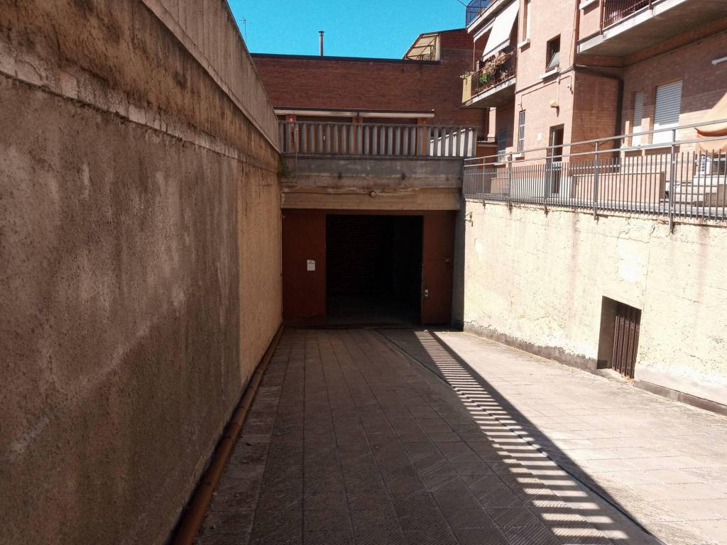 Box / garage a Alessandria in Via Giuliano Porta, 24 - Foto 4