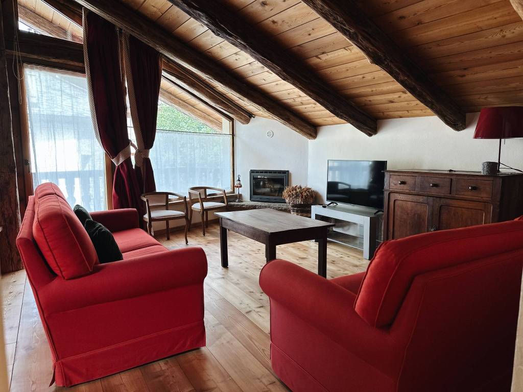 Appartamento a Courmayeur in Strada Grand Ru, 33 - Foto 2