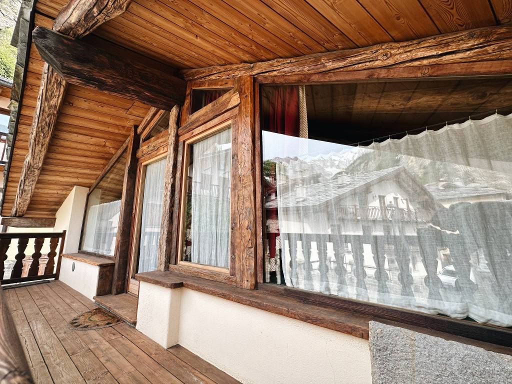 Appartamento a Courmayeur in Strada Grand Ru, 33 - Foto 5
