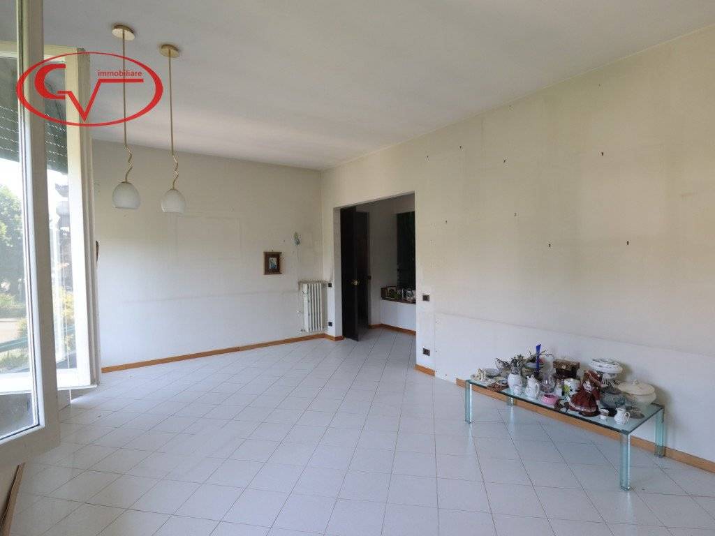 Appartamento a Montevarchi in Viale Armando Diaz - Foto 4