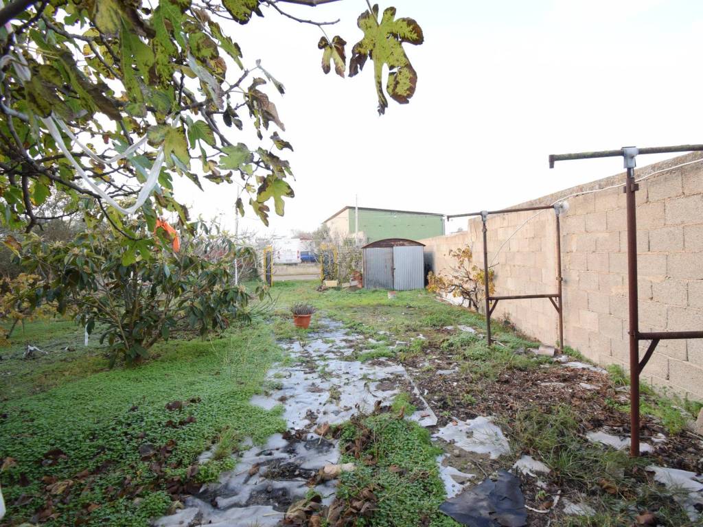 Terreno a Elmas in Via Orso Maria Corbino - Foto 4