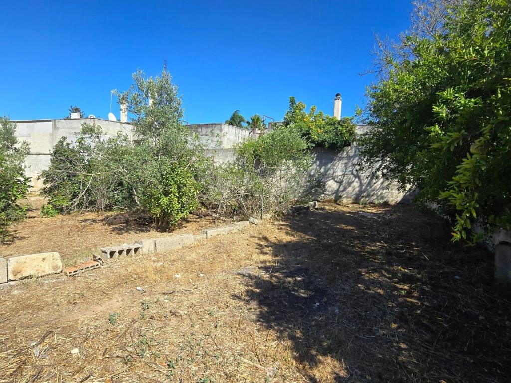Terreno a Galatone in Via delle Serre - Foto 2