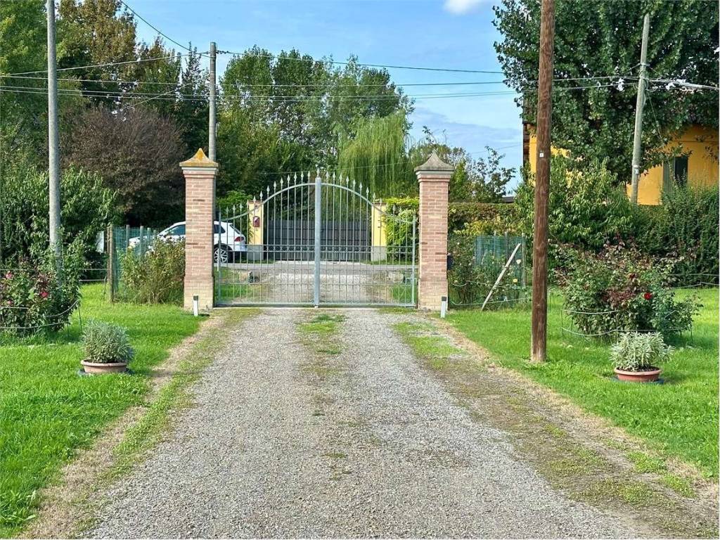 Casa indipendente a Correggio in Via Fossa Ronchi, 29 - Foto 2