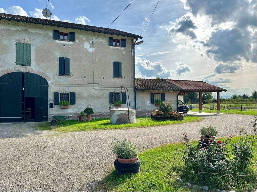 Casa indipendente a Correggio in Via Fossa Ronchi, 29 - Foto 4