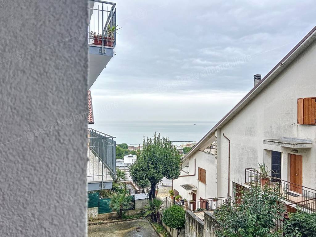 Appartamento a Falconara marittima in Via Milano, 34 - Foto 3