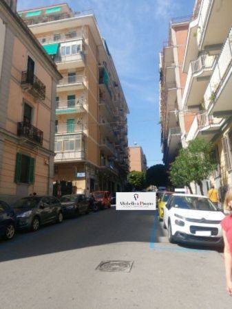 Box / garage a Salerno in Via Michele Conforti - Foto 2