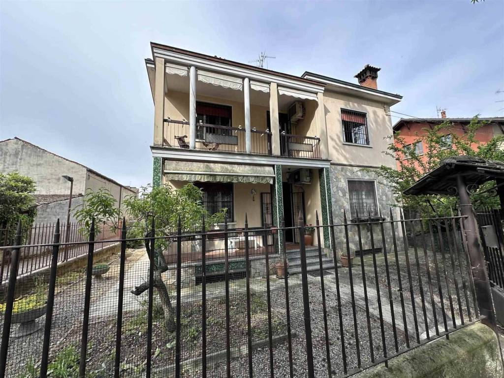 Villa a Sant'angelo lodigiano in Via Morzenti - Foto 5