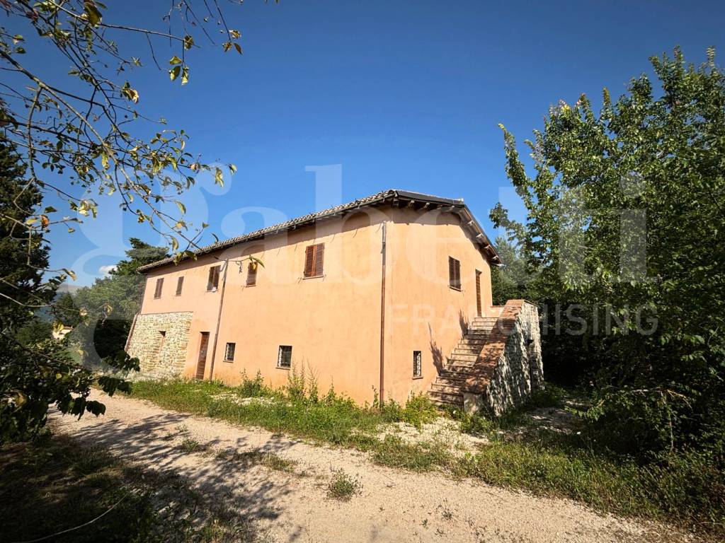 Casa indipendente a Nocera umbra in Località Pertana, 1 - Foto 5