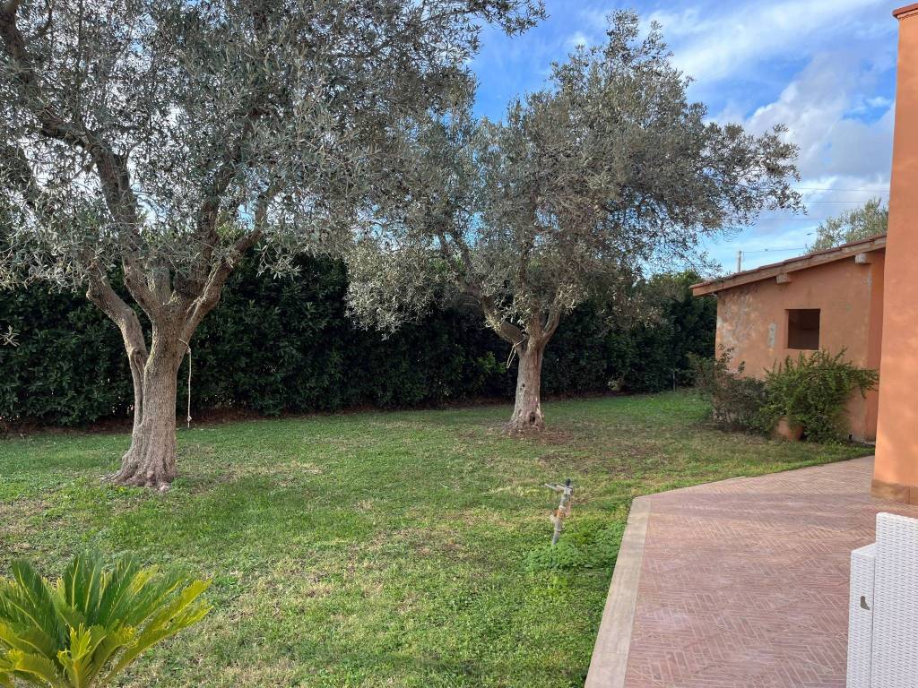 Rustico / casale a Montalto di castro in Strada Quartuccio - Foto 4