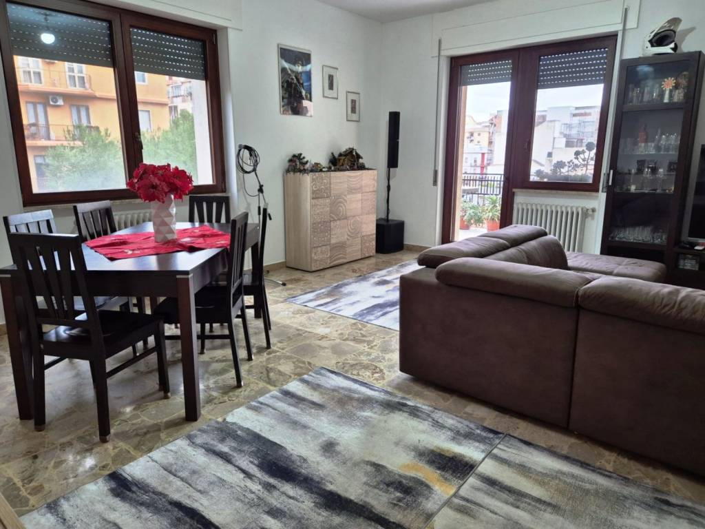 Appartamento a Brindisi in Via Grazia Balsamo - Foto 2