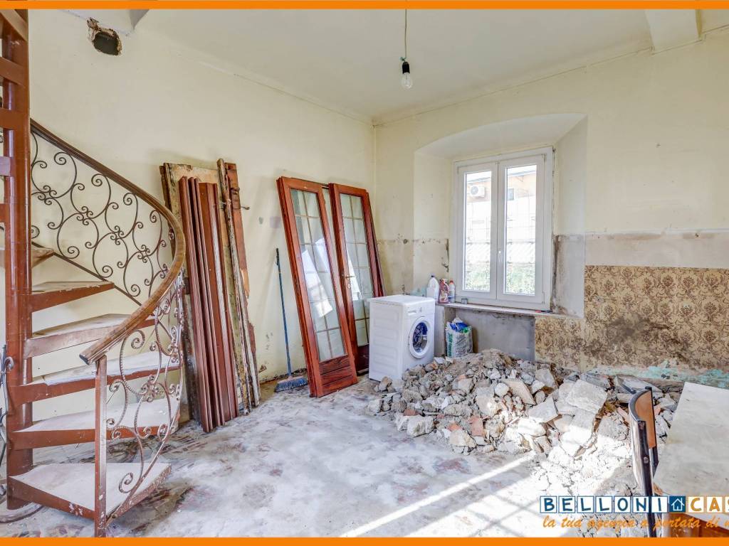 Casa indipendente a Jerago con orago in Via Alessandro Volta - Foto 2