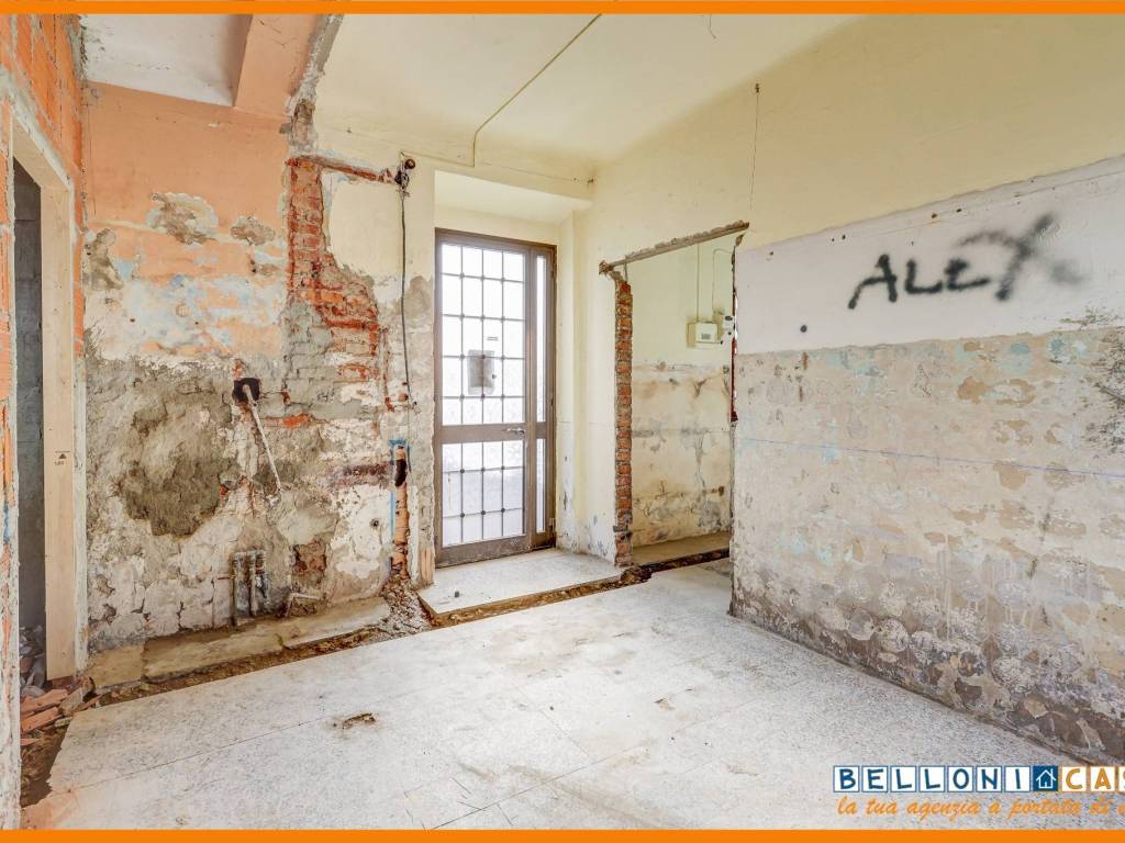 Casa indipendente a Jerago con orago in Via Alessandro Volta - Foto 5
