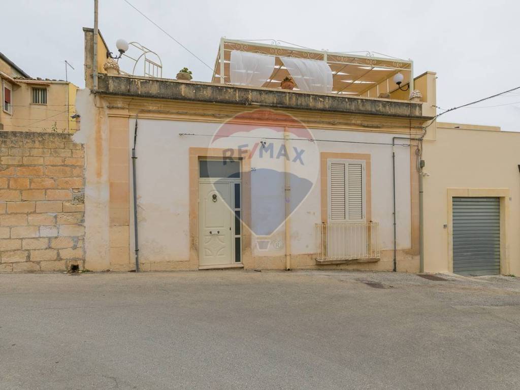 Casa indipendente a Noto in via alessandria, 33 - Foto 3