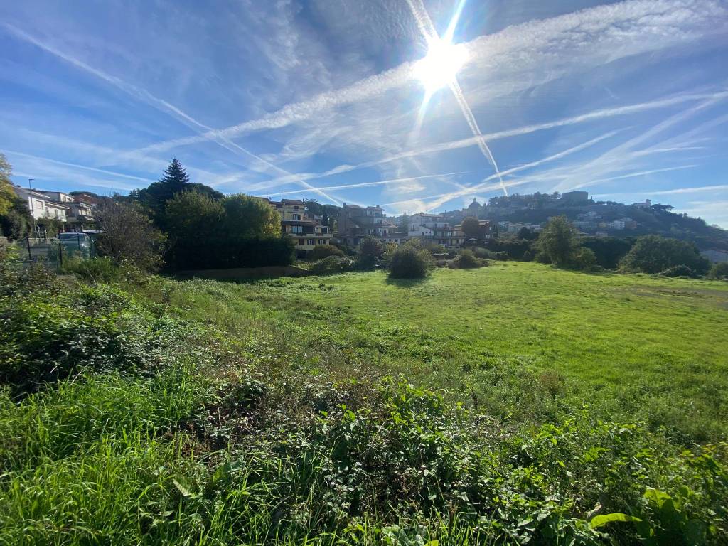 Terreno a Montefiascone in Via Bertina, 28 - Foto 3