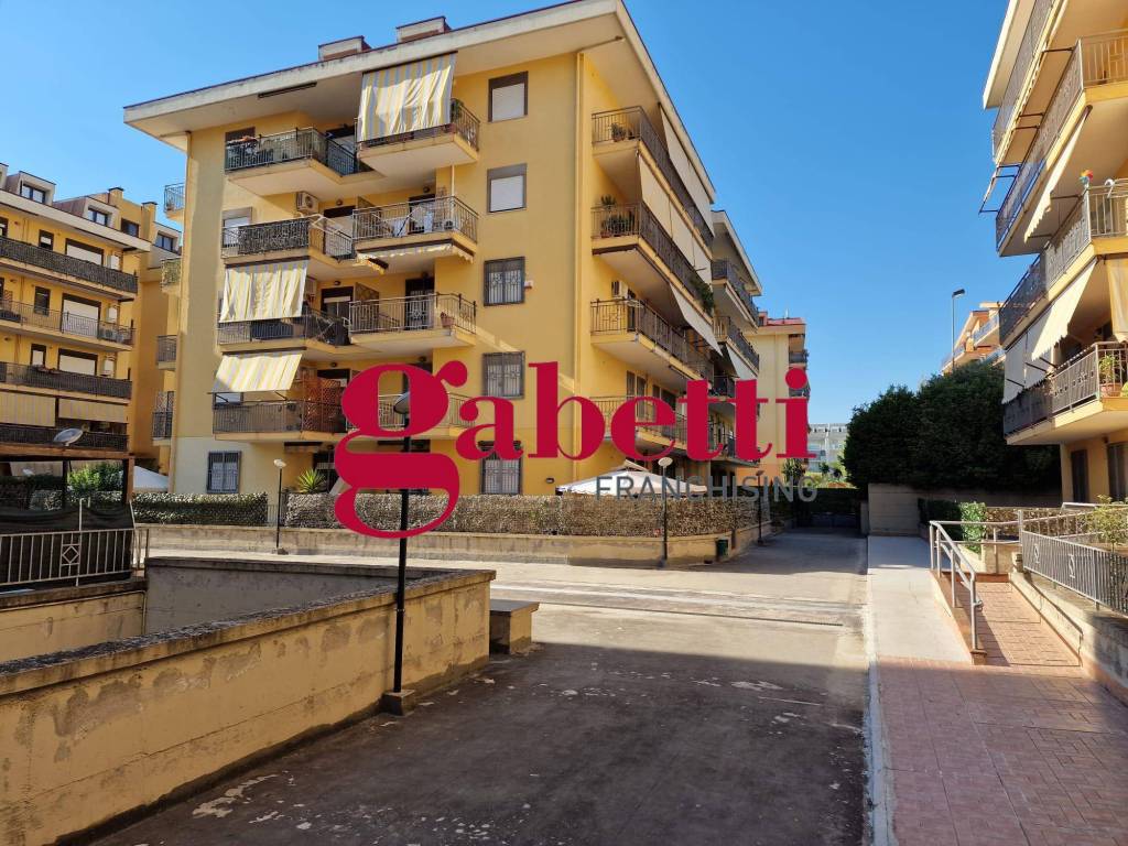Appartamento a San nicola la strada in Via Grotta, 57 - Foto 2