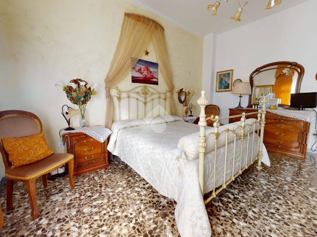 Appartamento a Francavilla fontana in Via S. Francesco, 1 - Foto 2