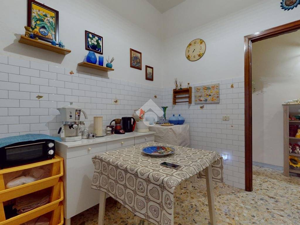 Appartamento a Francavilla fontana in Via S. Francesco, 1 - Foto 4