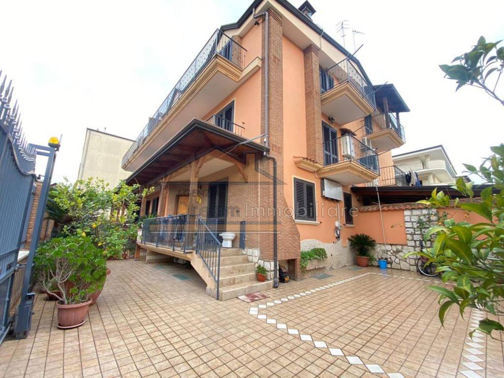 Villetta a schiera a Orta di atella in Via Bugnano - Foto 2