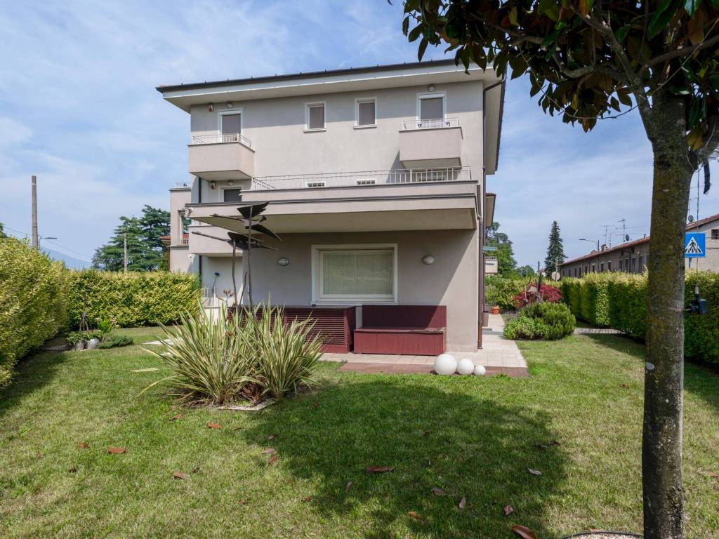 Appartamento a Brescia in Via della Badia, 78 - Foto 2