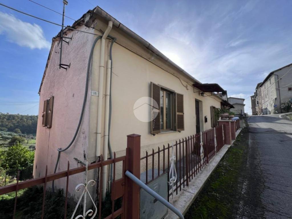 Appartamento a Collevecchio in Via Della Mola - Foto 5