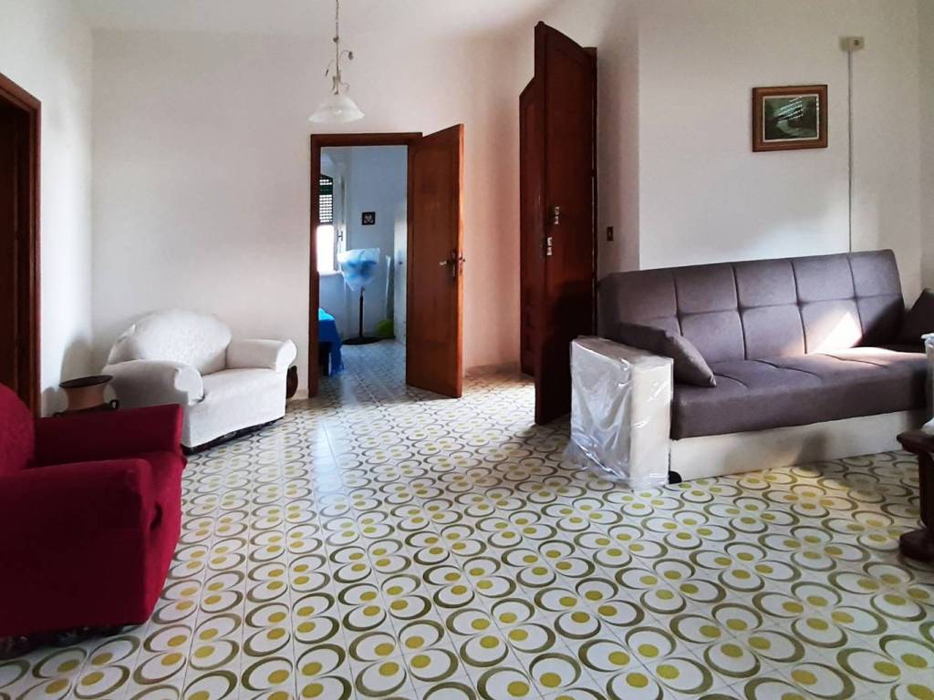 Appartamento a Melendugno in Via Francesco Petrarca - Foto 1