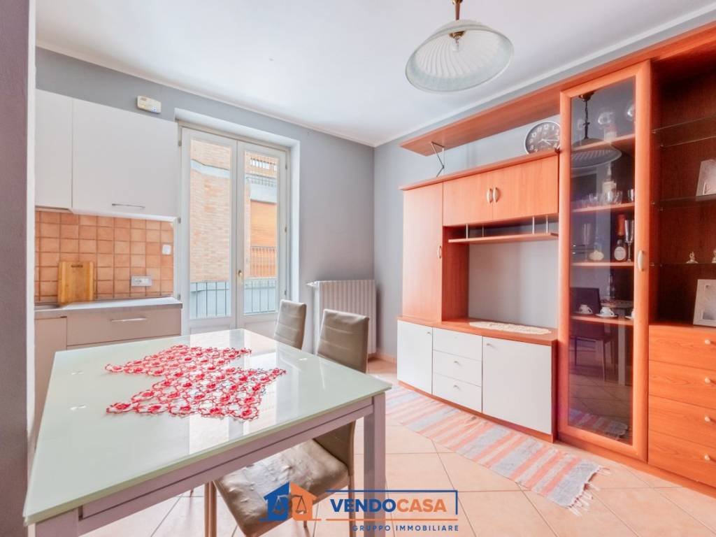 Appartamento a Dogliani in Piazza Gorizia, 1 - Foto 3