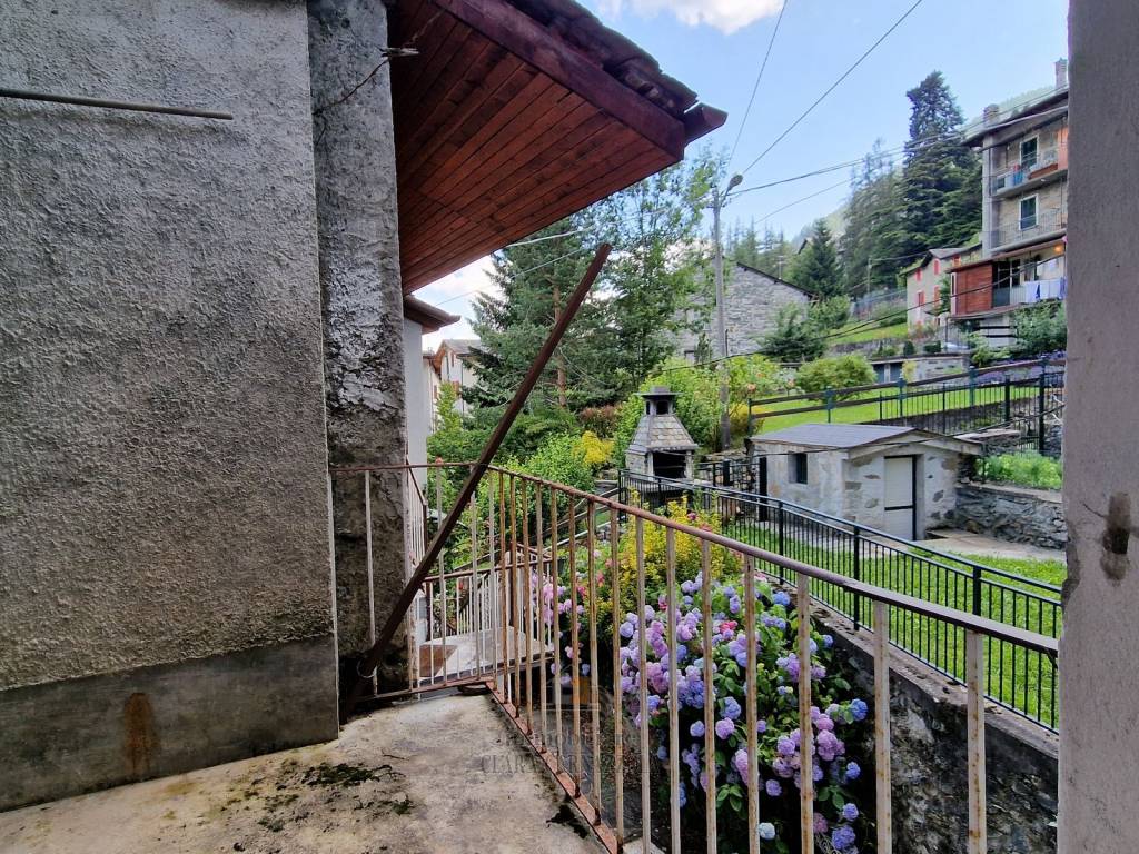 Appartamento a Chiesa in valmalenco in Contrada Sasso, 26 - Foto 3