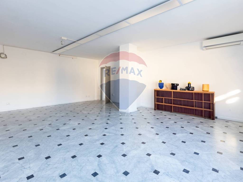 Appartamento a Cagliari in Via Tuveri, 16 - Foto 4
