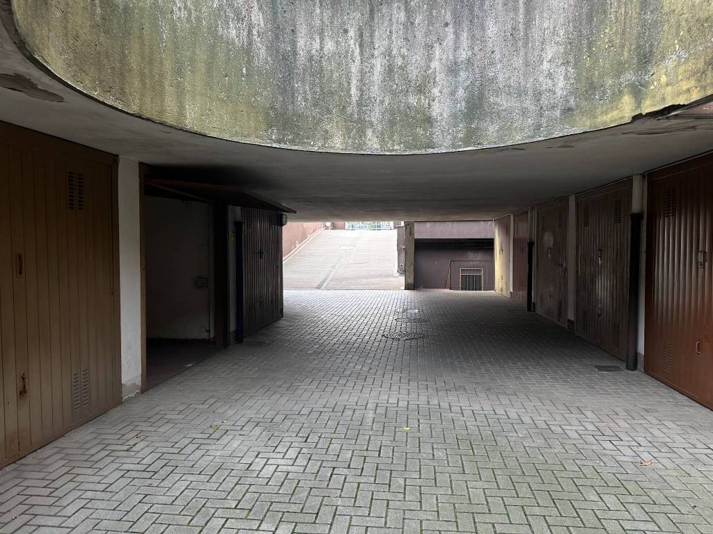 Box / garage a Muggiò in Via Nino Bixio, 10 - Foto 2