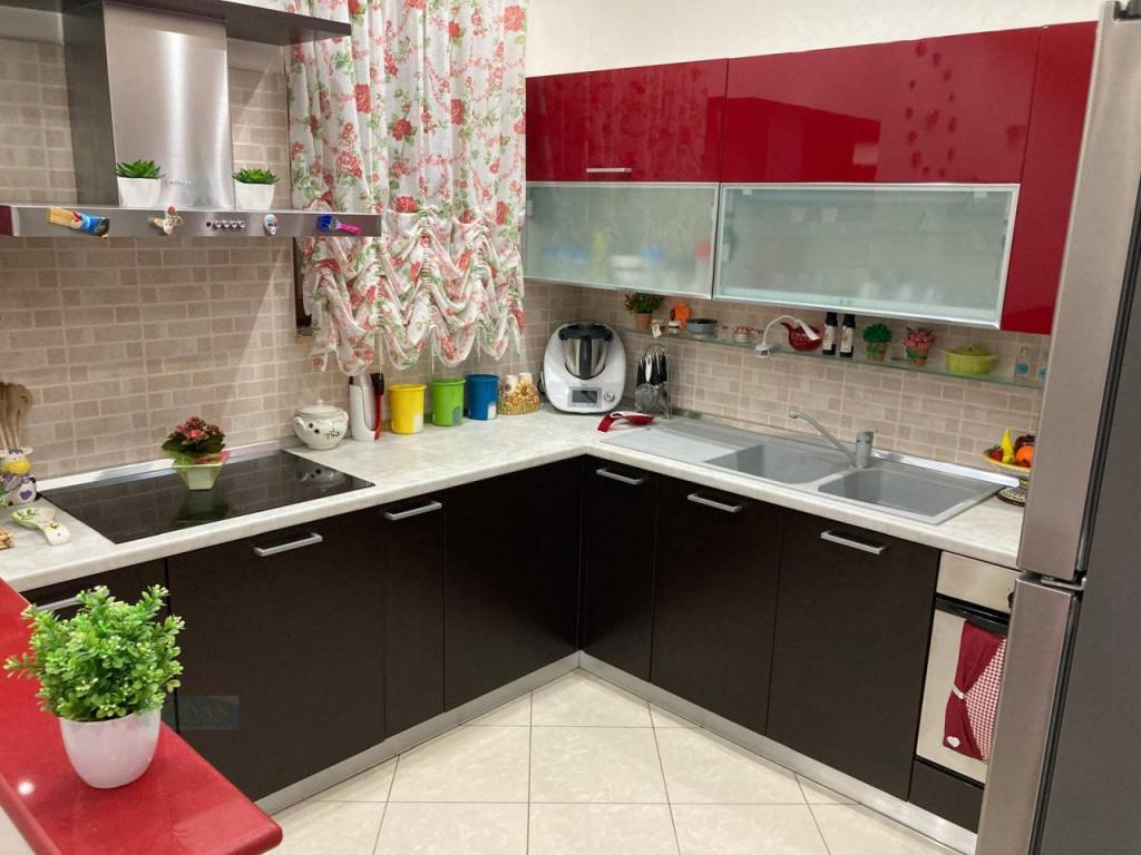 Appartamento a Ceglie messapica in VIA BEATO ANGELICO - Foto 3