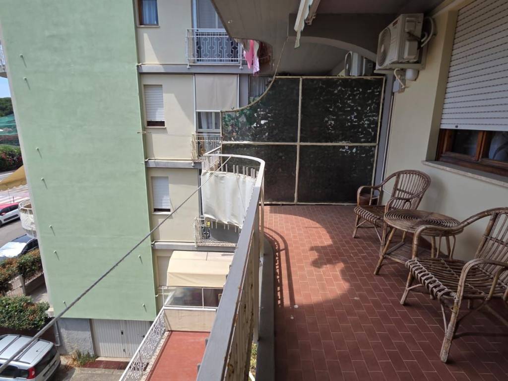 Appartamento a Follonica in Via Calabria, 14 - Foto 2