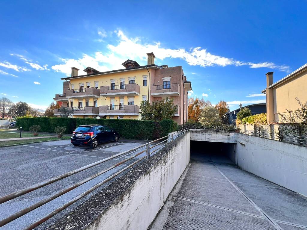 Box / garage a Ponte san nicolò in Via Firenze, 20 - Foto 2