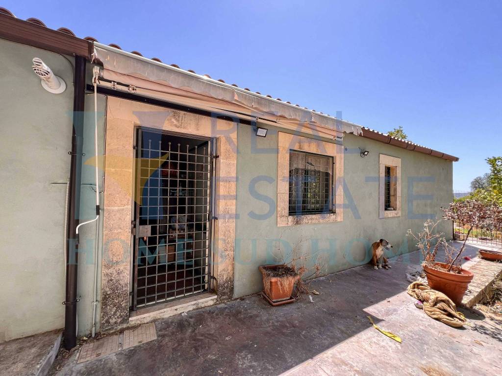 Villa a Palazzolo acreide in Via Roma - Foto 5