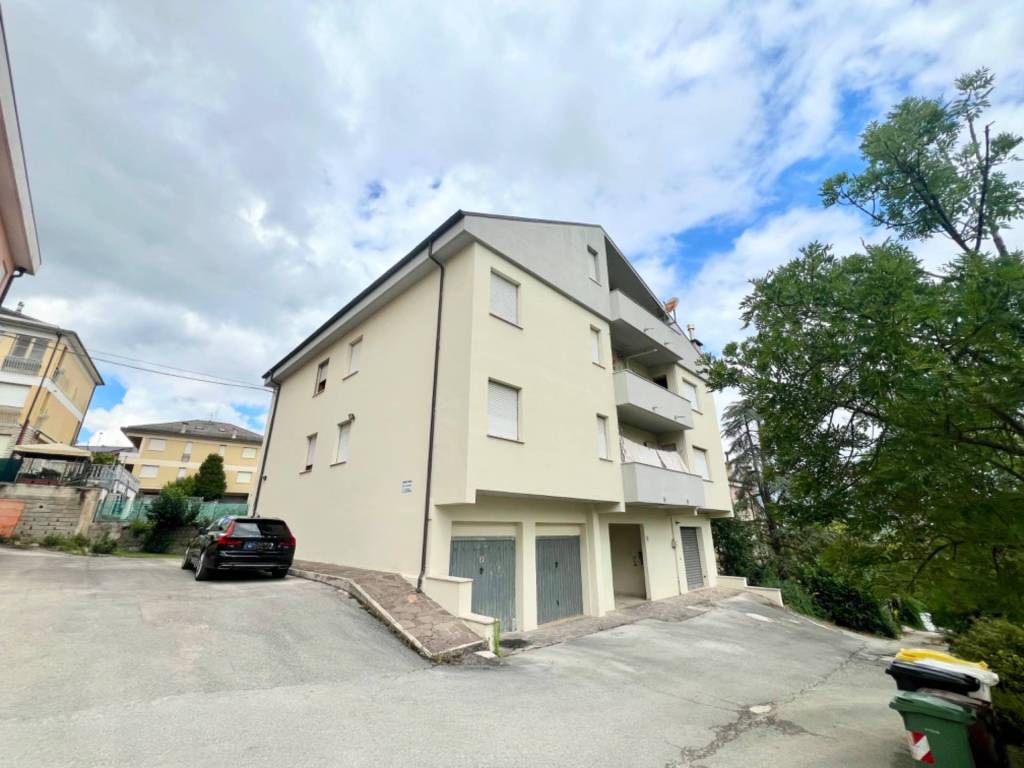 Appartamento a Fabriano in VIA SERRALOGGIA, 158 - Foto 2