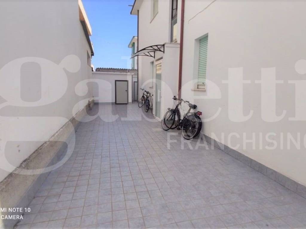 Palazzo / stabile a Alba adriatica in Via Garibaldi, 113 - Foto 4