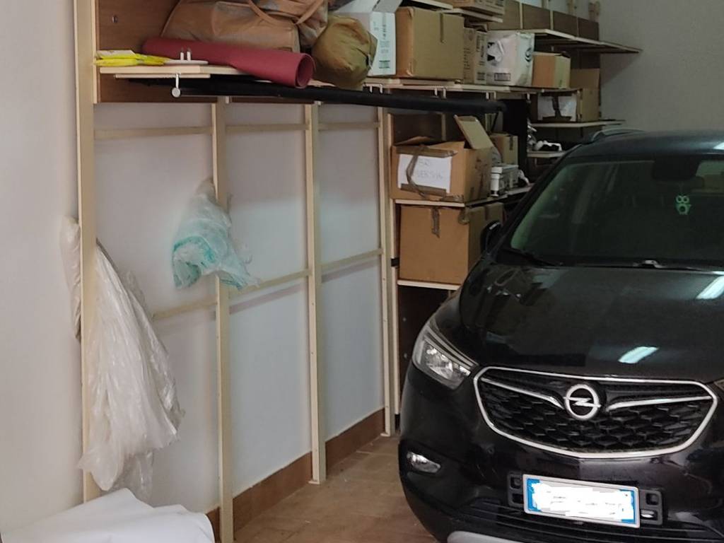 Box / garage a Pescara in Via Seneca - Foto 4