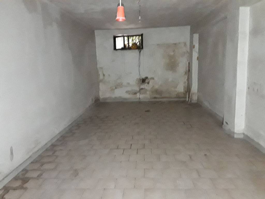 Box / garage a Sarno in Prolungamento Di Via Matteotti, 9 - Foto 3