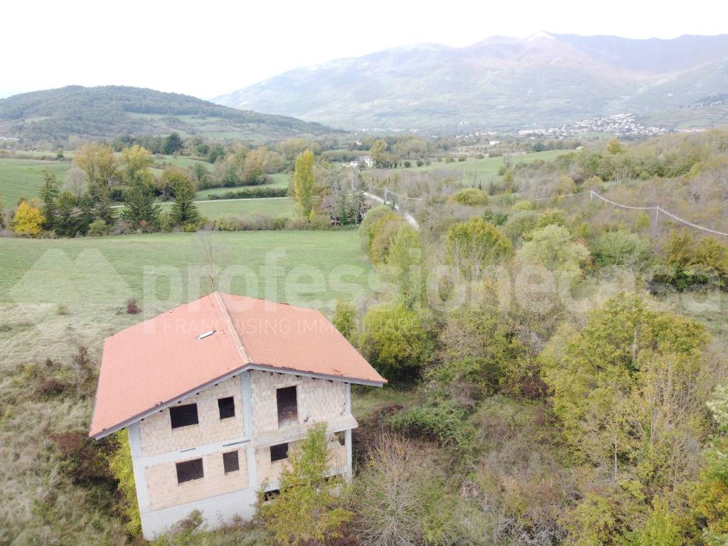 Villa a Castel di sangro in Contrada Cimerone - Foto 5
